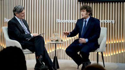 Milei confirmó que negocia con el FMI un cronograma de desembolsos que permita acelerar la salida del cepo