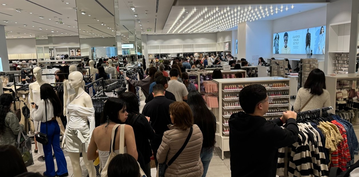 Fiebre de compras de argentinos en Chile