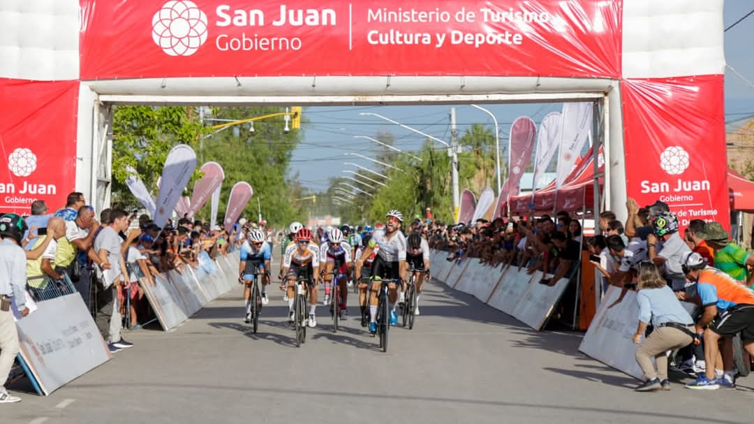 Vuelta a San Juan: El brasileño Casio Freitas ganó la segunda etapa en Media Agua 