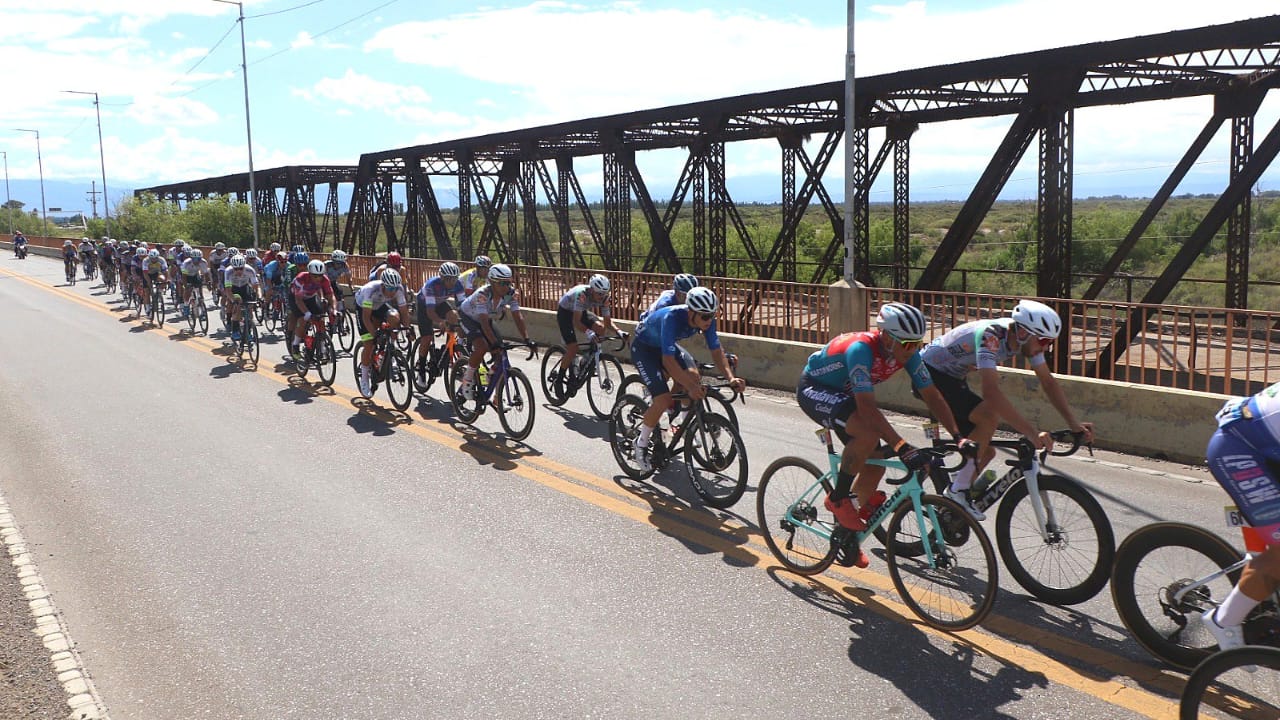 Vuelta a San Juan: La cuarta etapa de la Vuelta a San Juan fue para el chileno Jacob Decar