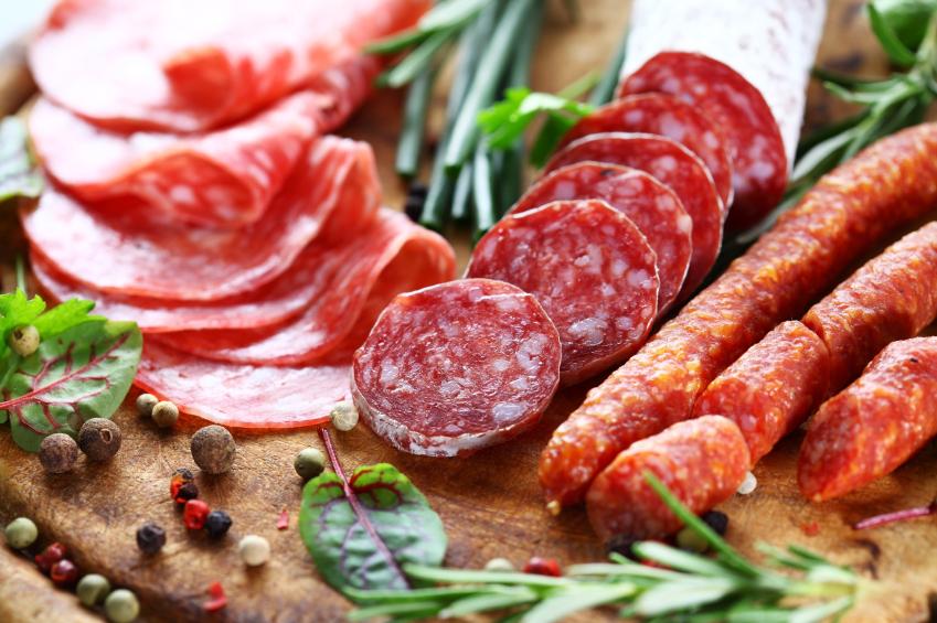 El consumo excesivo de carne roja procesada aumenta el riesgo de demencia, según un estudio de Harvard