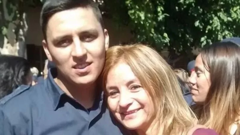 El hijo policía de la Secretaria General de UDAP quedó detenido por presunta agresión de una mujer