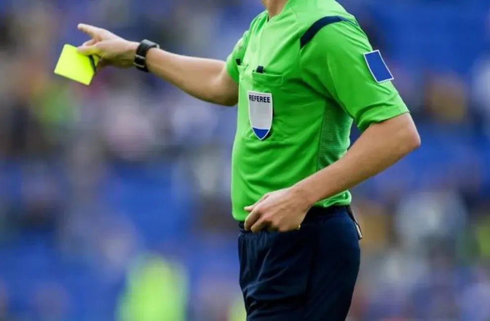 Drástica decisión de la Federación Sanjuanina de Fútbol: al menos siete árbitros quedaron suspendidos y dio de baja a un colegio completo