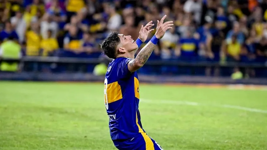 Boca volvió a la victoria ante Huracán
