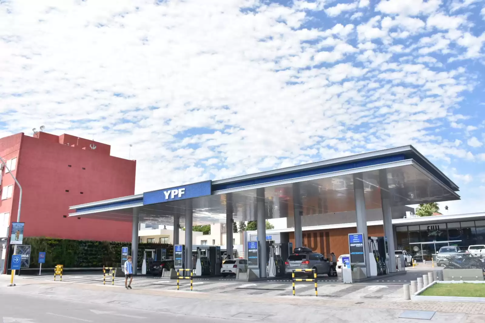 El Grupo Barceló inauguró su séptima estación de servicio en San Juan