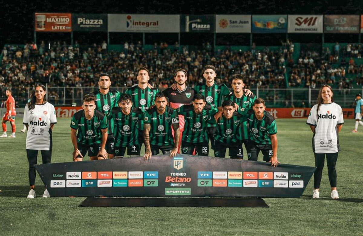 San Martín enfrenta a Vélez