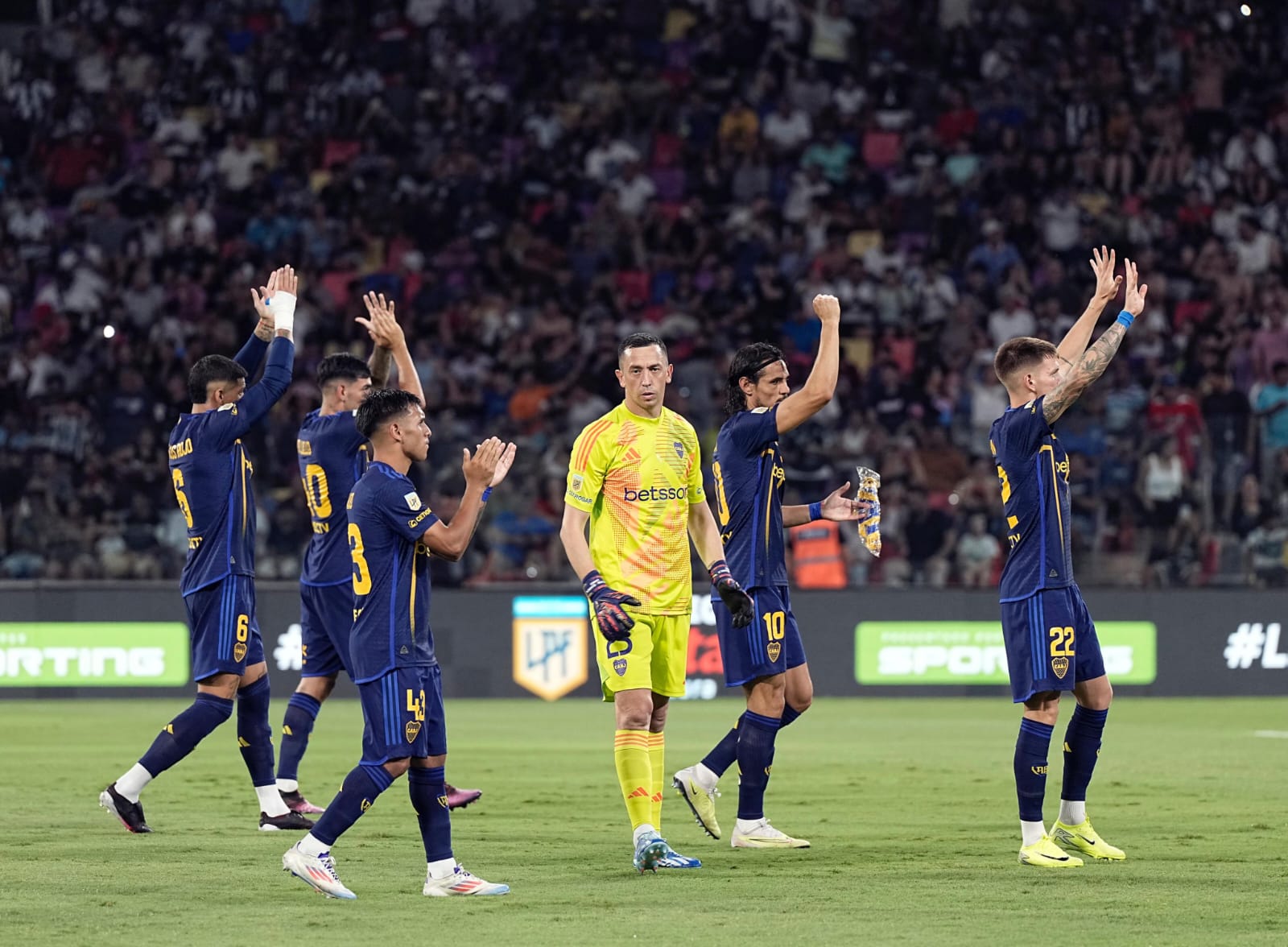 Copa de la Liga: Boca goleó a Central Córdoba de Santiago del Estero