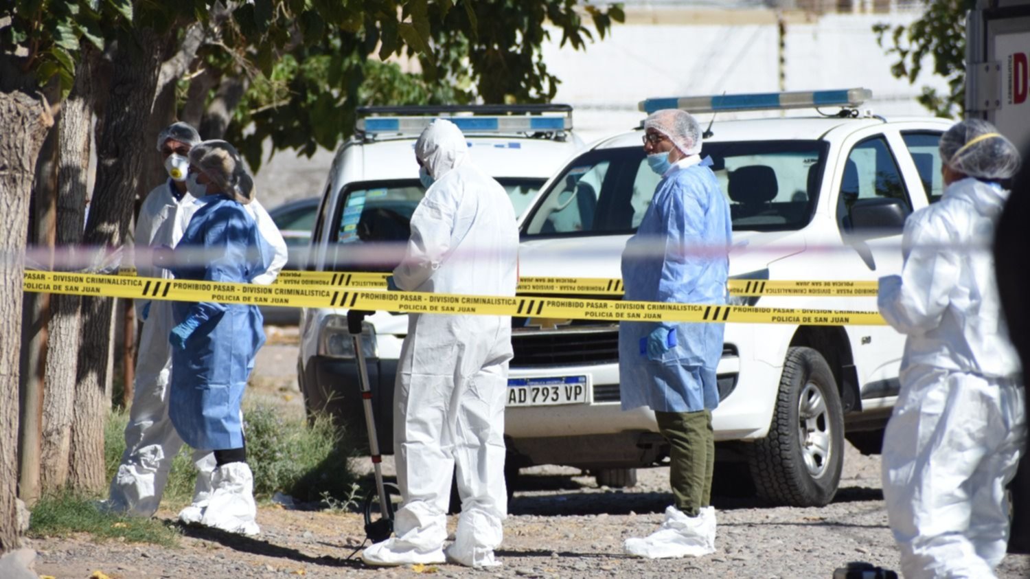 Casi una tragedia en San Martín: una mujer lucha por su vida tras recibir un disparo en su rostro y detuvieron a su pareja