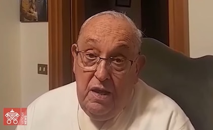 Salió a la luz un vídeo del papa Francisco antes de empeorar su salud