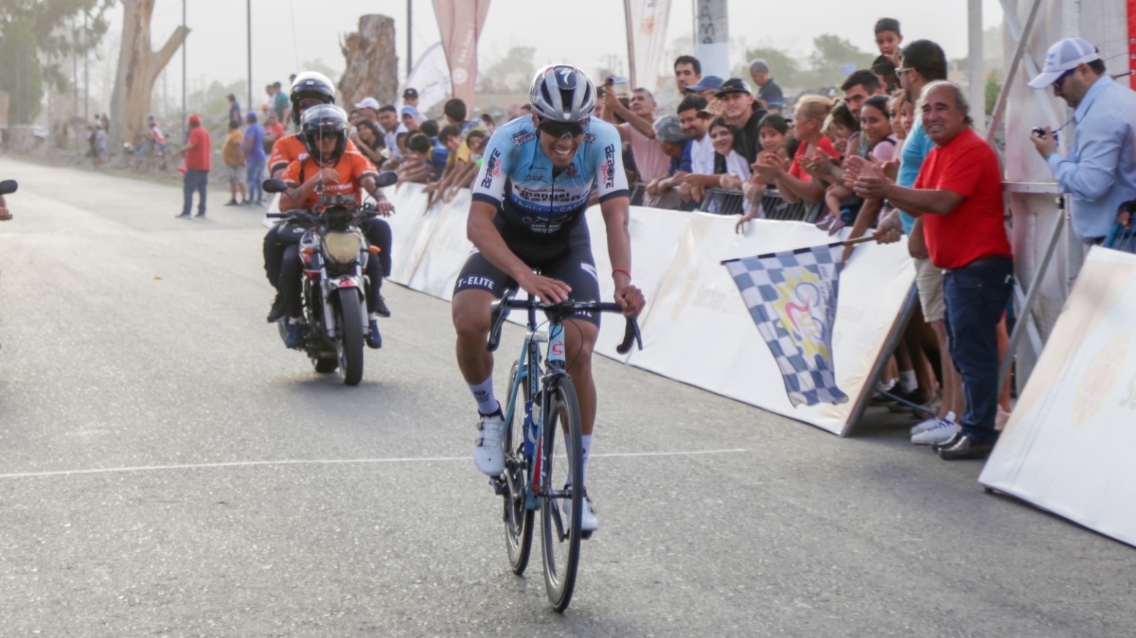 Ciclismo: Nahuel Méndez ganó el Circuito Carlos Escudero en Rivadavia