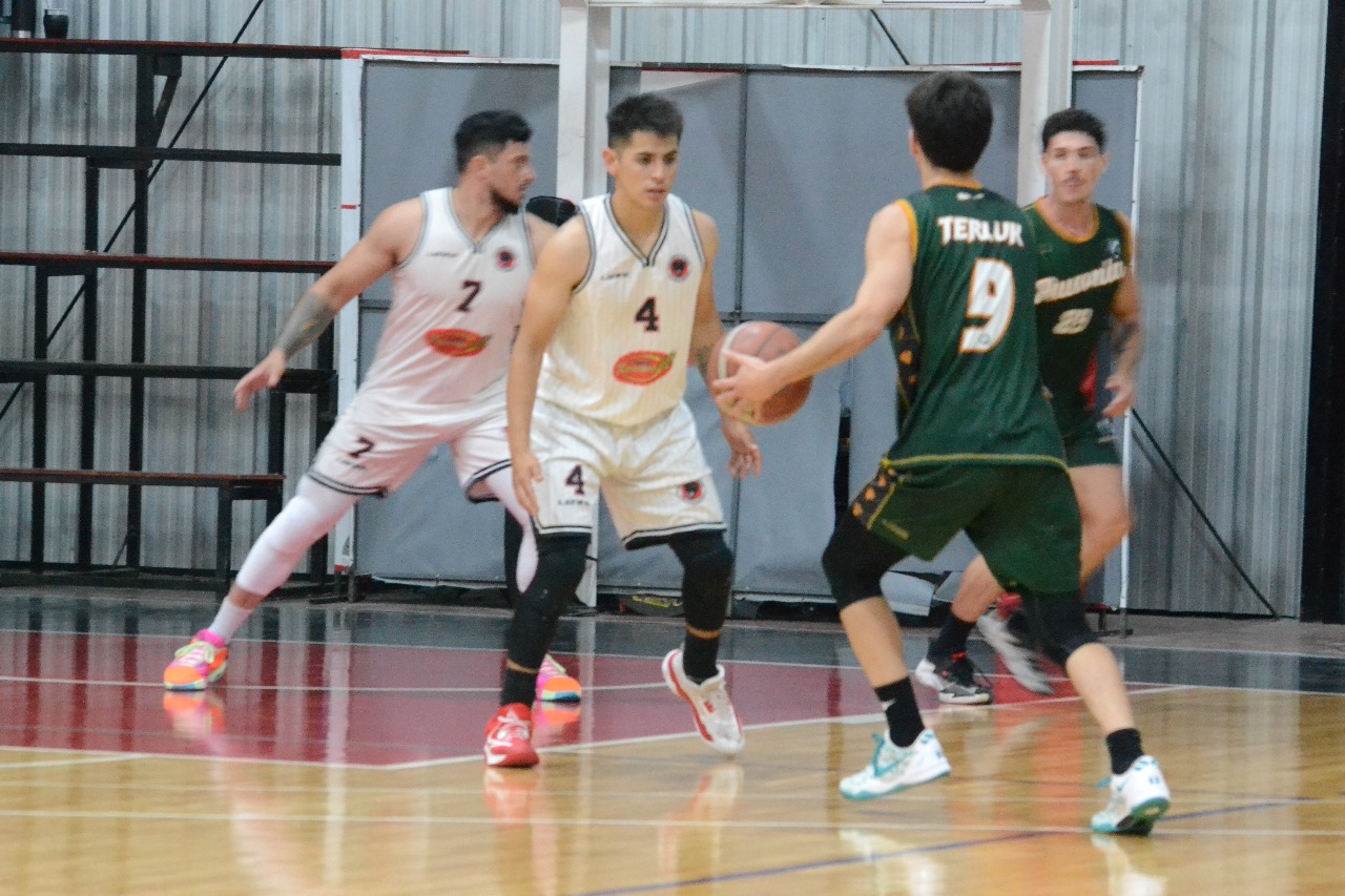 Básquet: Triunfo categórico de Urquiza