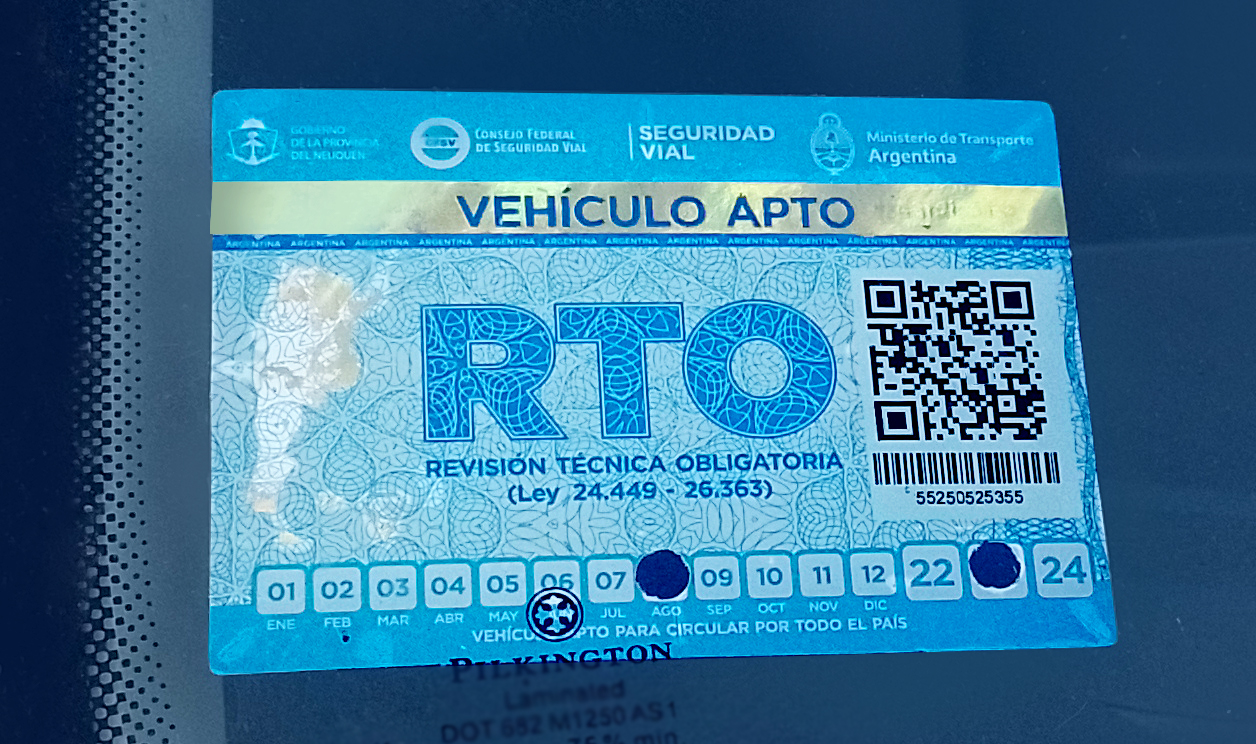 Un taxista fue a habilitar su vehículo y descubrieron que tenía su RTO trucha