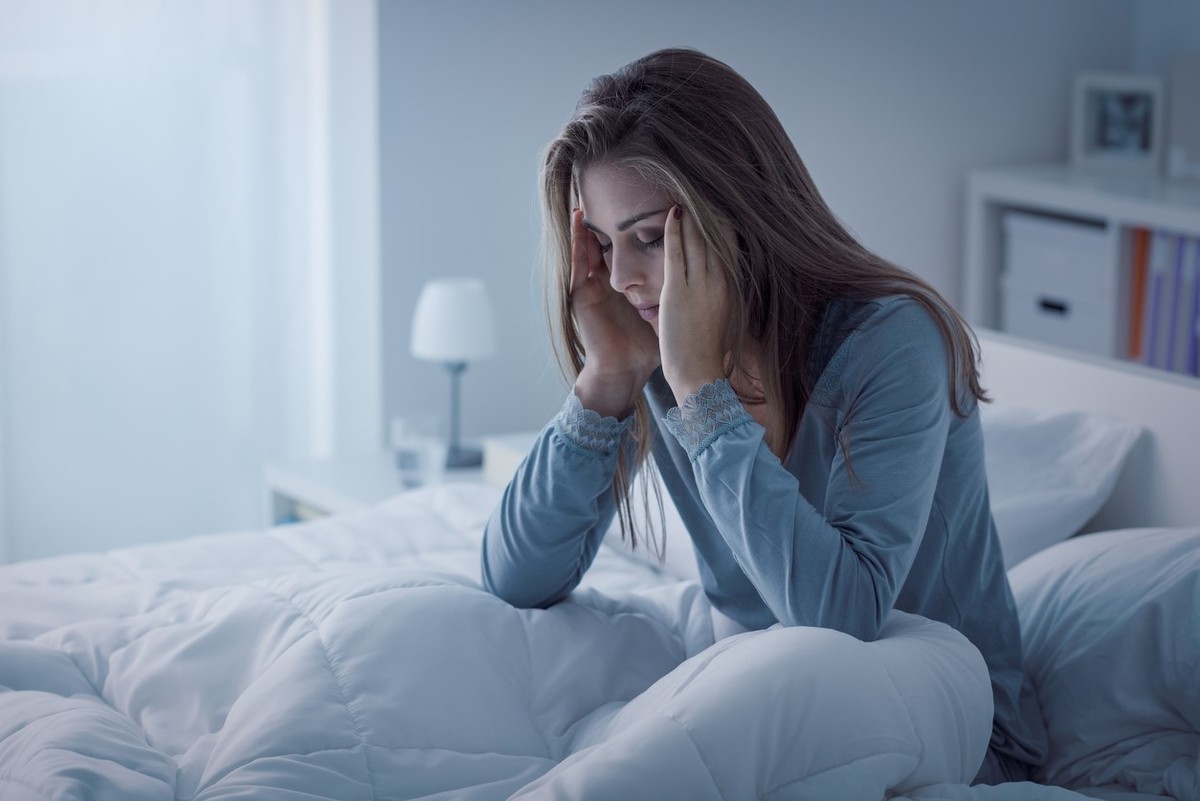 Dormir y escuchar explosiones, el extraño fenómeno que afecta a miles en silencio