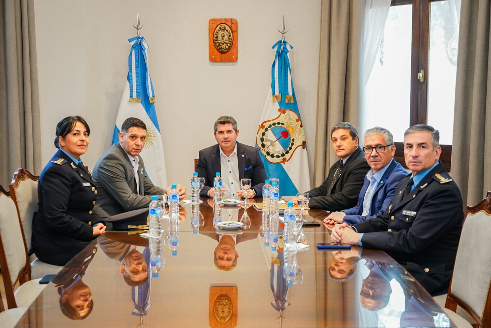 Orrego puso en funciones a la subjefe de Policía y al nuevo director del Servicio Penitenciario