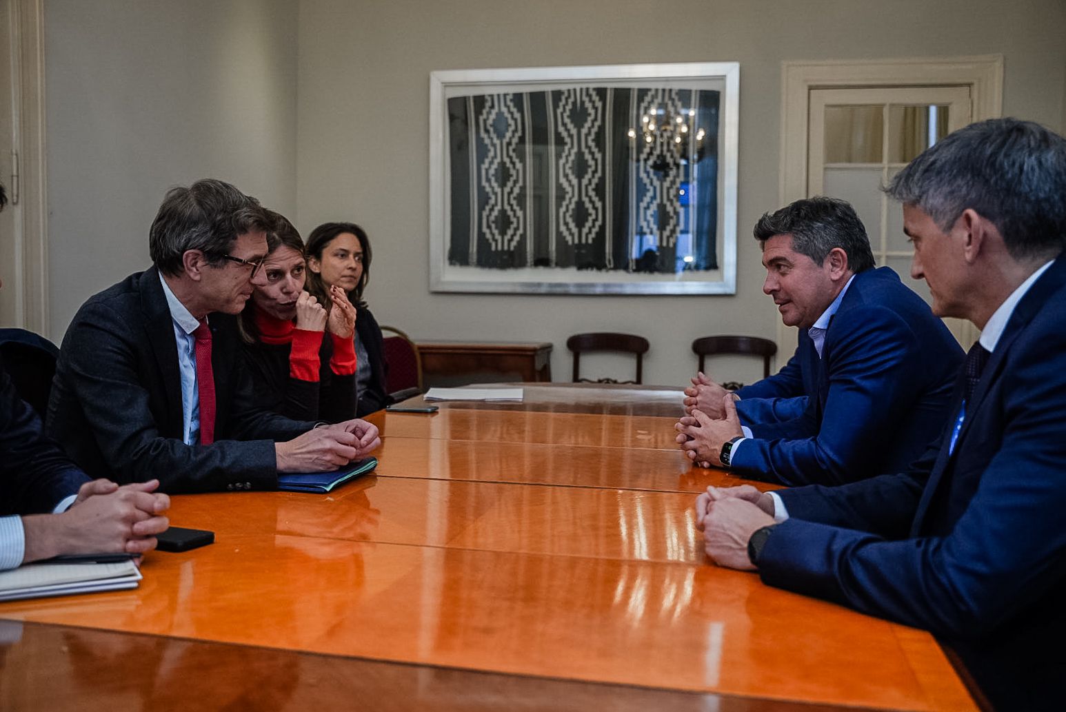 Orrego se reunió con el viceministro de Metales Estratégicos de Francia para impulsar proyectos mineros y energéticos en San Juan
