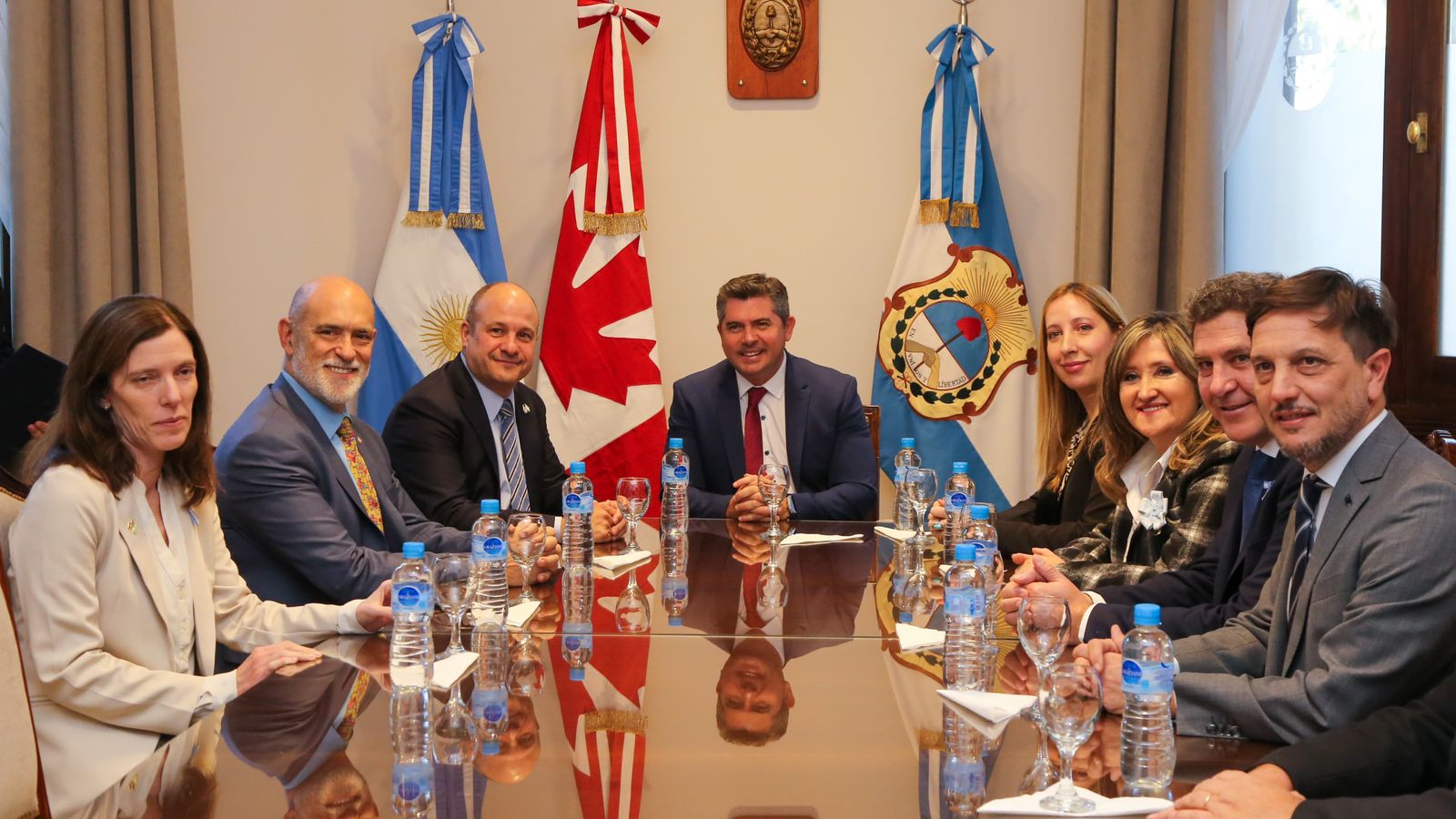 Marcelo Orrego se reunió con el embajador de Canadá en Argentina