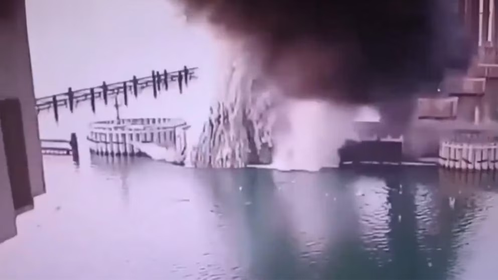 Otra operación encubierta de Ucrania en territorio de Putin: atacó con explosivos el puente que une Crimea con Rusia