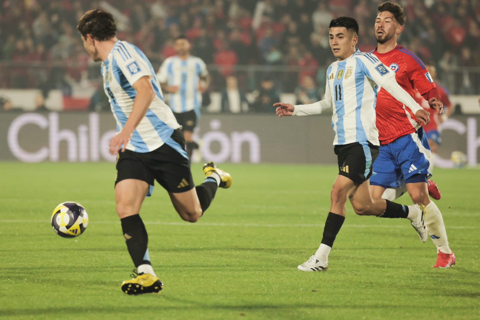 Argentina pese a las bajas sigue ganando