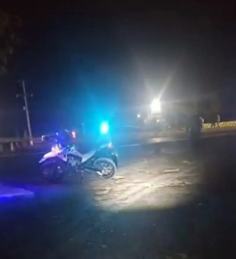 Tragedia en Caucete: un motociclista chocó de frente contra un paredón de canal y murió