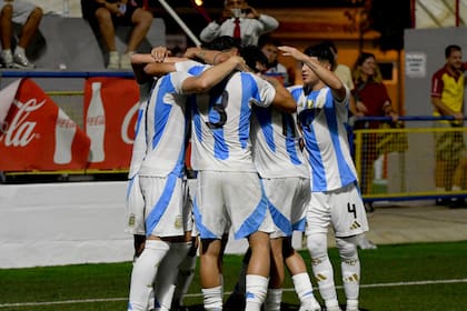 Los juveniles de Argentina vencieron a Valencia y pasaron a las semifinales del torneo L’Alcúdia
