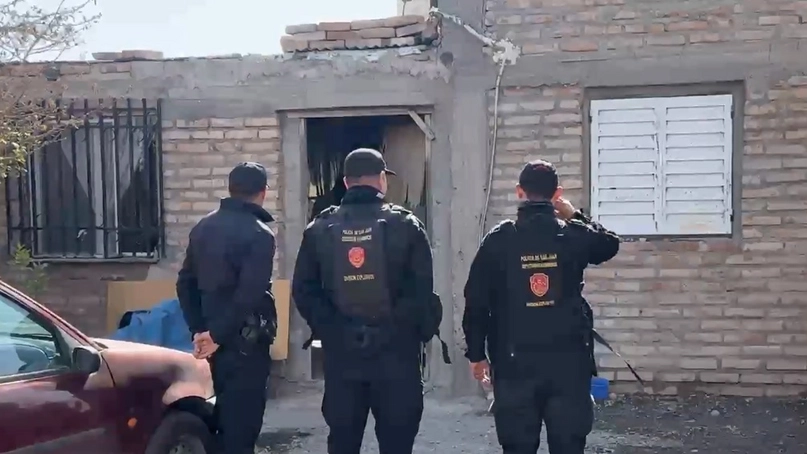 Dieron con el sospechoso de hacer la amenaza de bomba en el recital de Lali: Hubo allanamiento y detención en La Bebida
