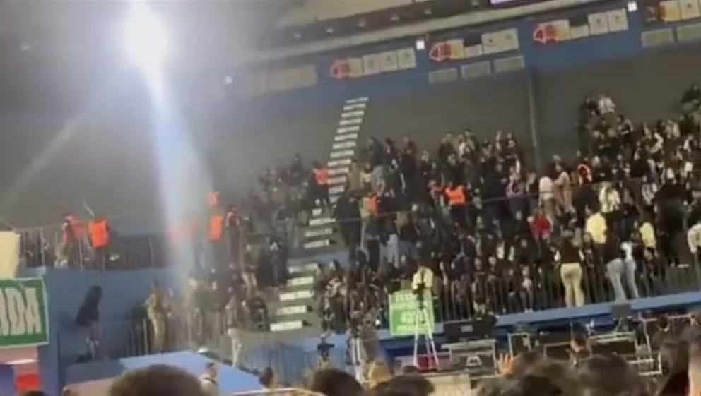 Hubo amenaza de bomba en el recital de Lali y tras inspeccionar, normalizaron la actividad: ¿Qué dijo el mensaje al 911?