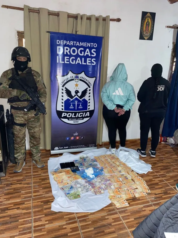 Detuvieron a una mujer en medio de allanamiento: incautaron dinero, cocaína y elementos de venta de droga