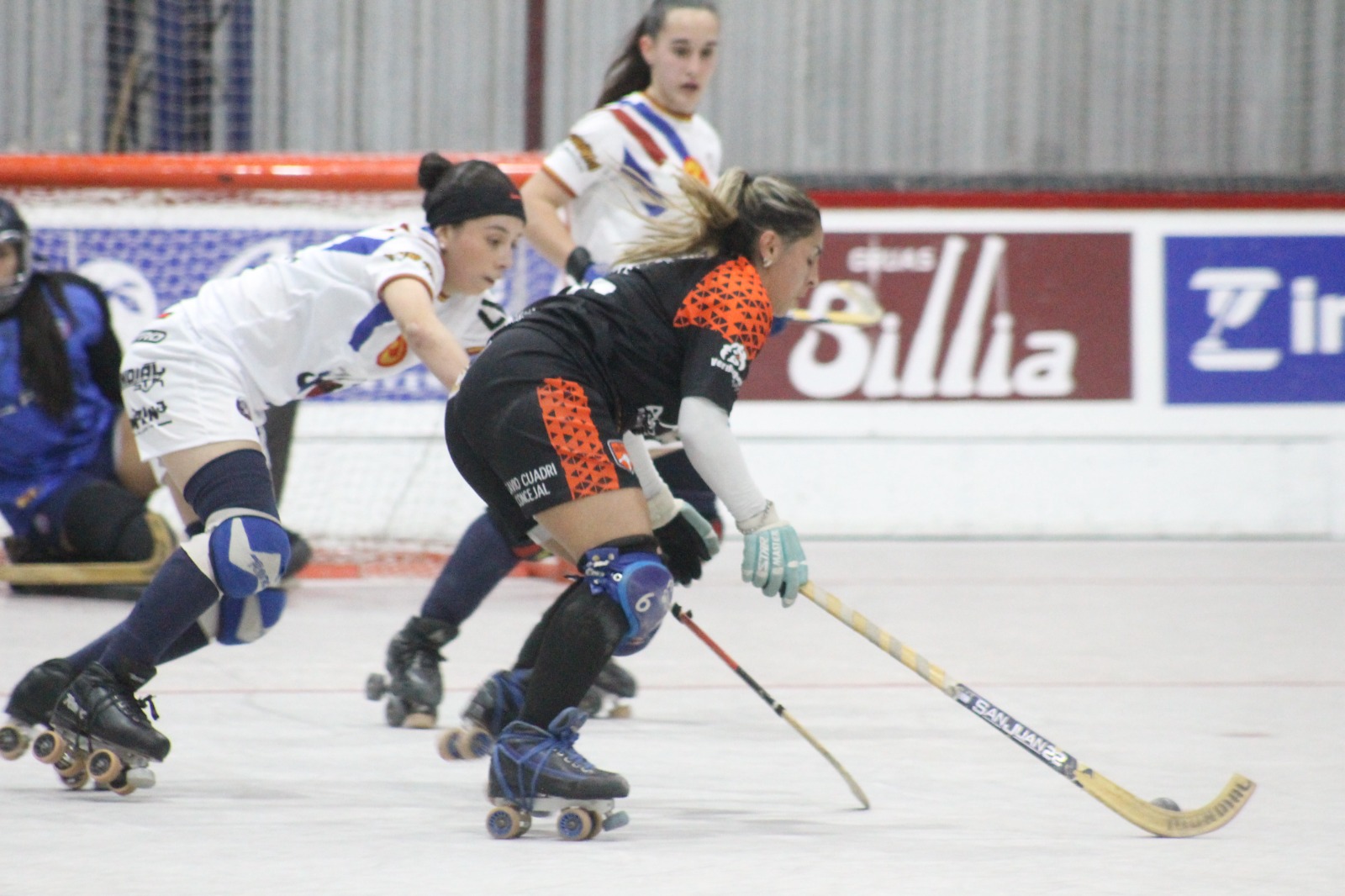 Hockey sobre patines: Las chicas salen a la pista