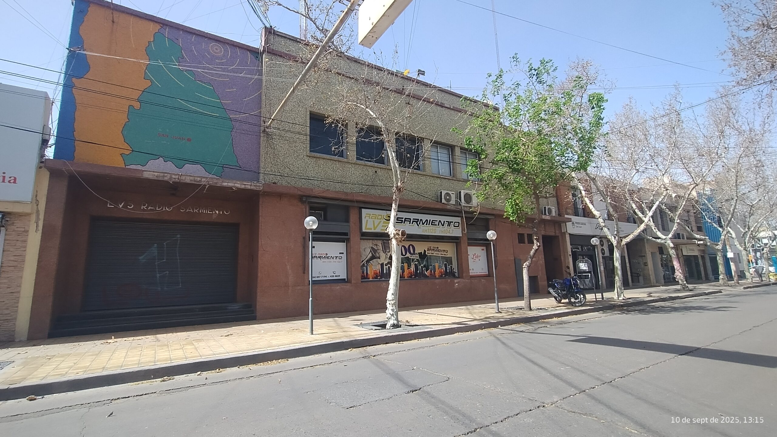 La histórica LV5 Radio Sarmiento cumple 100 años: algo de historia y el festejo centenario de «La nueva radio de toda la vida»