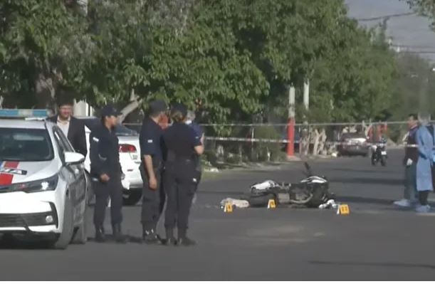 Chimbas: murió motociclista tras chocar con un auto