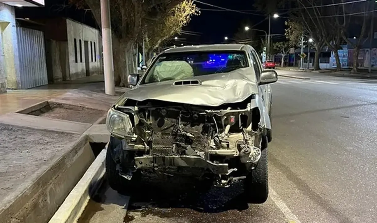 Tras sufrir graves heridas, murió el motociclista que chocó contra una camioneta en Rivadavia