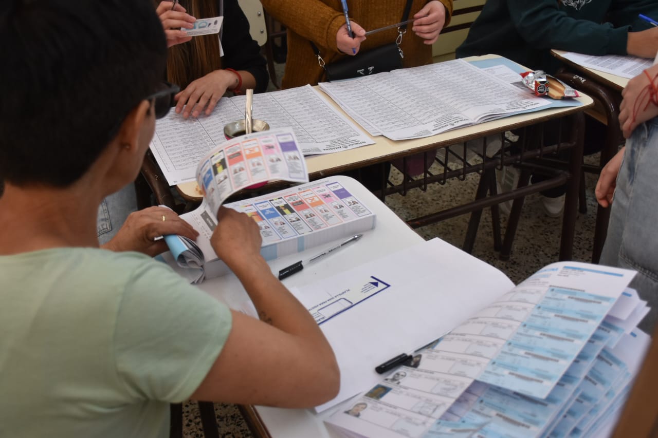 El ejecutivo provincial presentó en Diputados el proyecto para eliminar el SIPAD y redefinir el sistema electoral de San Juan