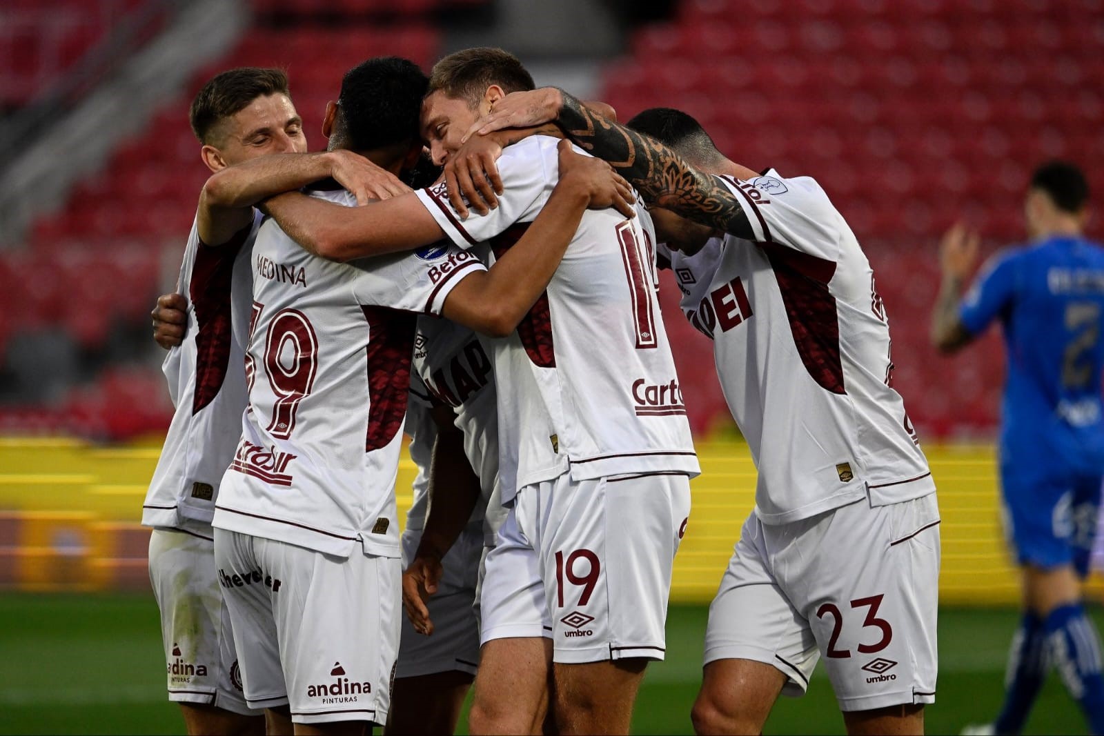 Racing y Lanús tienen la chance de sellar el pase a la final continental
