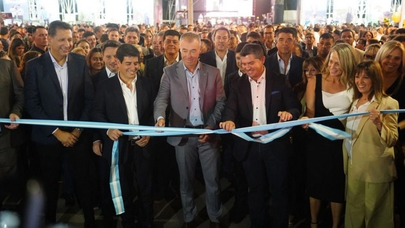 Orrego inauguró la gran fiesta de los sanjuaninos y explicó el detrás del lema «San Juan, mi tierra querida»