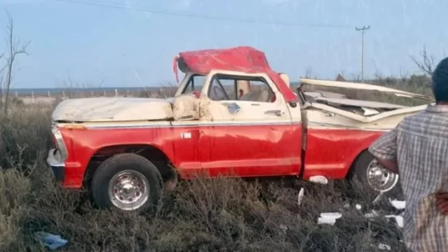 El vuelco de una camioneta en Ruta 20 dejó tres personas heridas y hospitalizadas