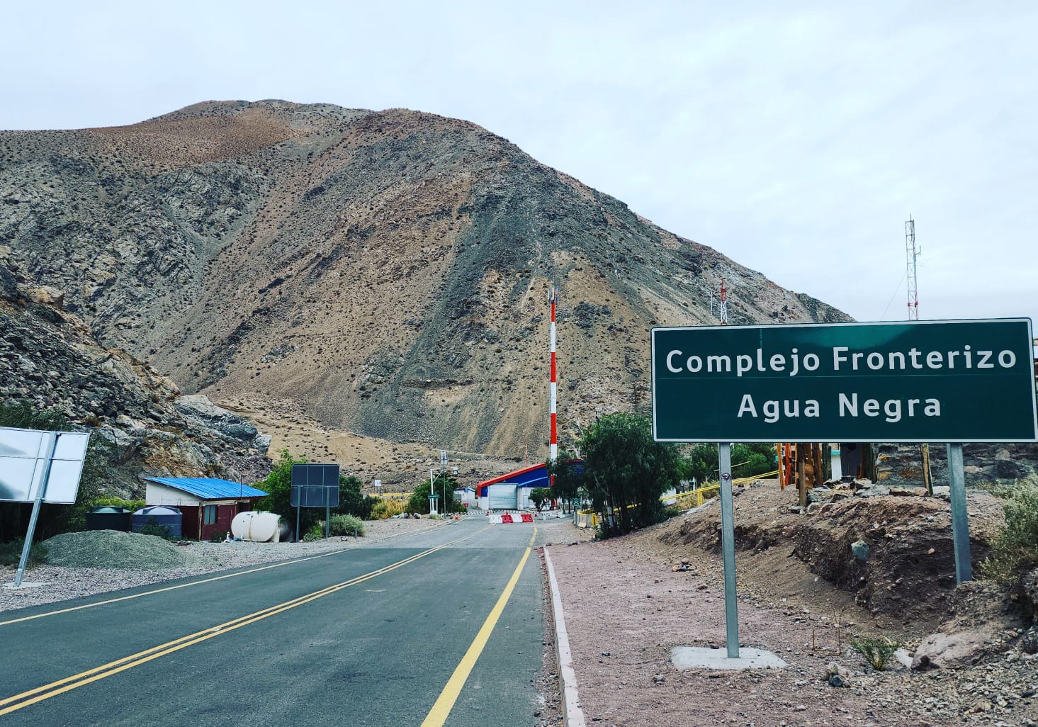 Llamativa baja en el tránsito turístico hacia Chile por el Paso de Agua Negra: cayó más del 60%