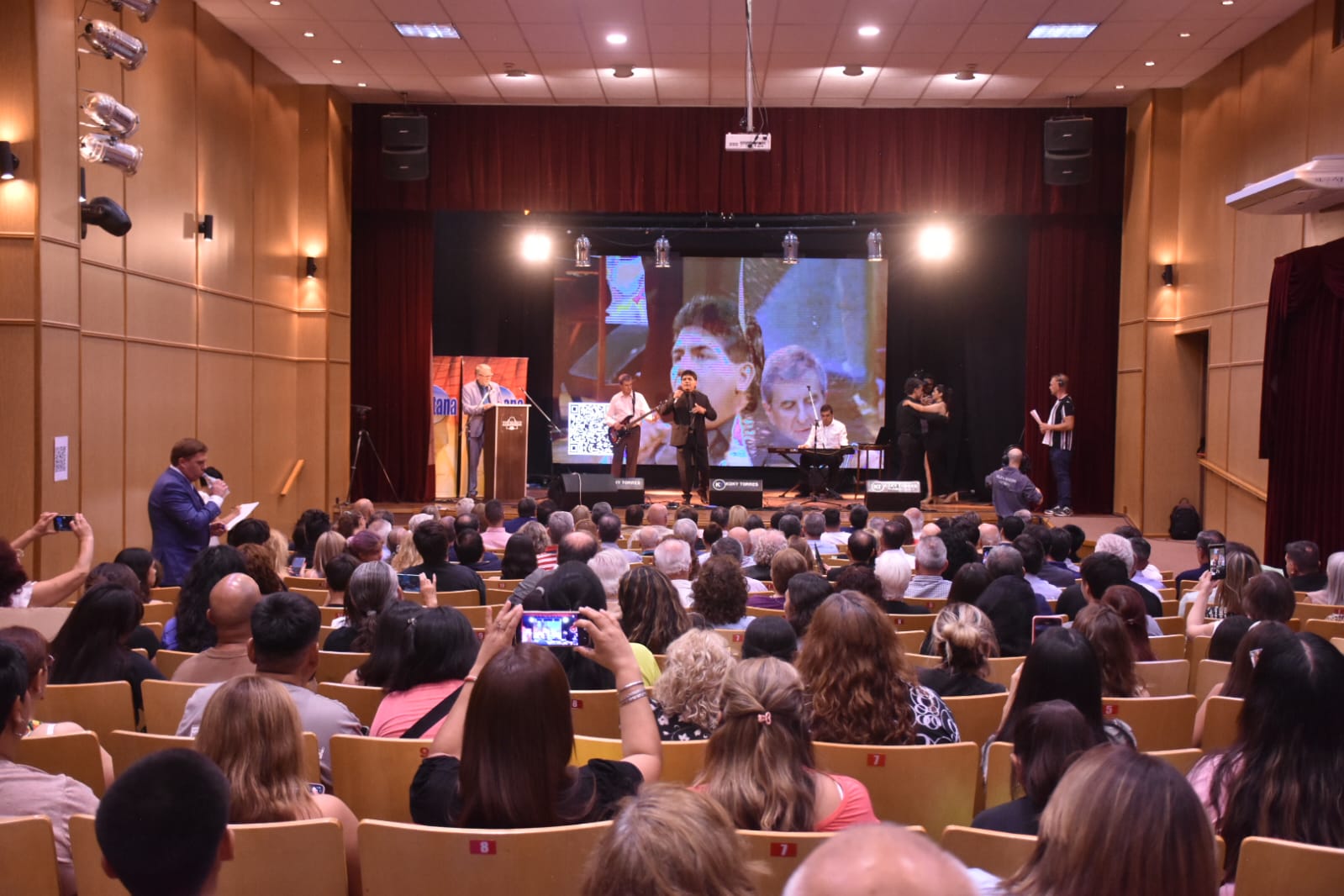 El  jurado en la última noche del Concurso de Intérpretes