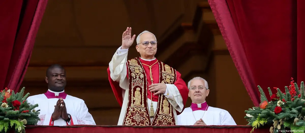 León XIV pidió paz global en su primer mensaje ‘Urbi et Orbi’