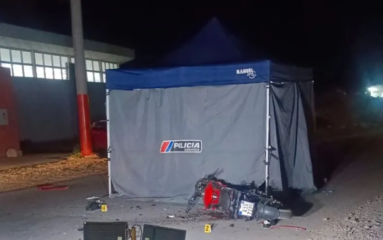 Motociclista fallecido en Chimbas:  investigan si escapaba de la policía tras correr picadas