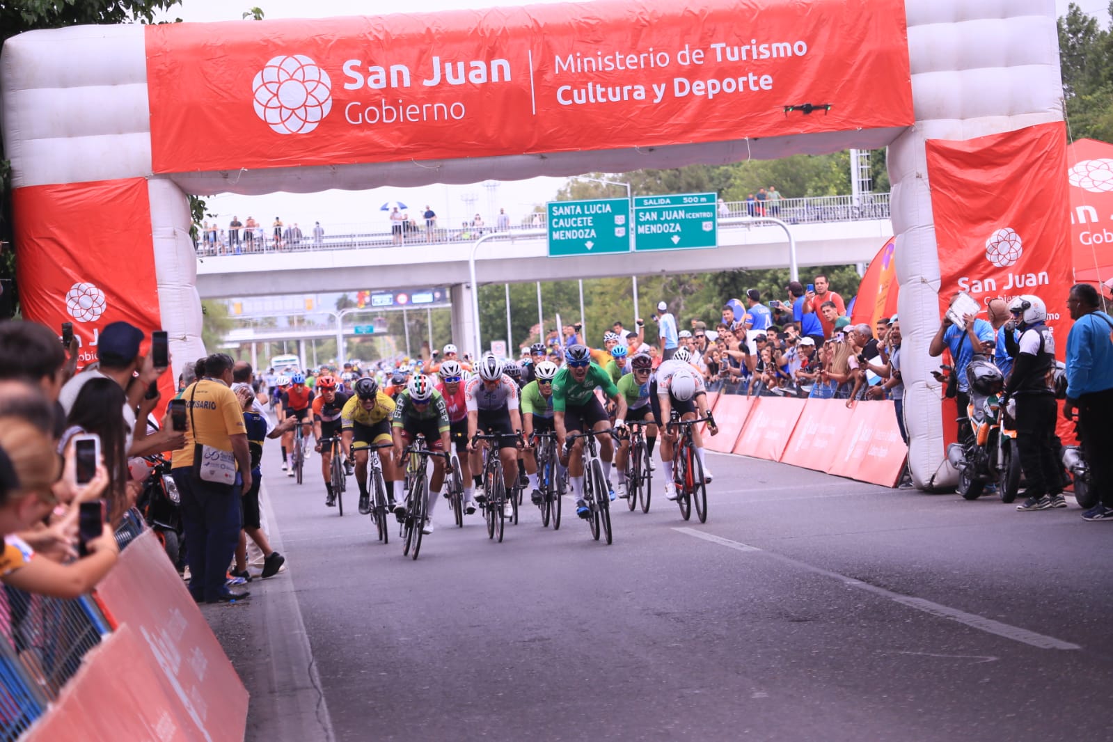 El Tour del Sol 2026 finalizó en Avenida Circunvalación 