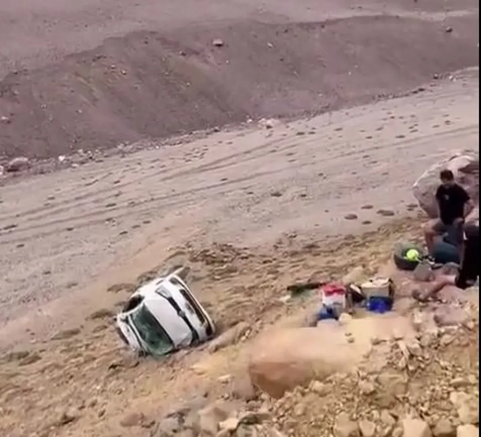 Vuelco en el Paso de Agua Negra: una familia cayó a un precipicio en lado argentino pero sin sufrir lesiones