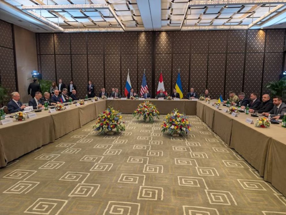 Comenzó una nueva ronda de negociaciones entre Ucrania, Estados Unidos y Rusia para lograr un acuerdo de paz
