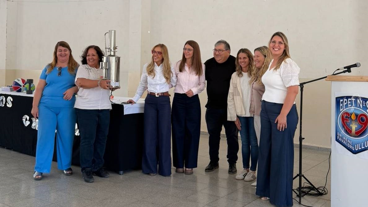 Hualilán y empresas contratistas realizaron aportes educativos a la EPET N°9 de Ullum
