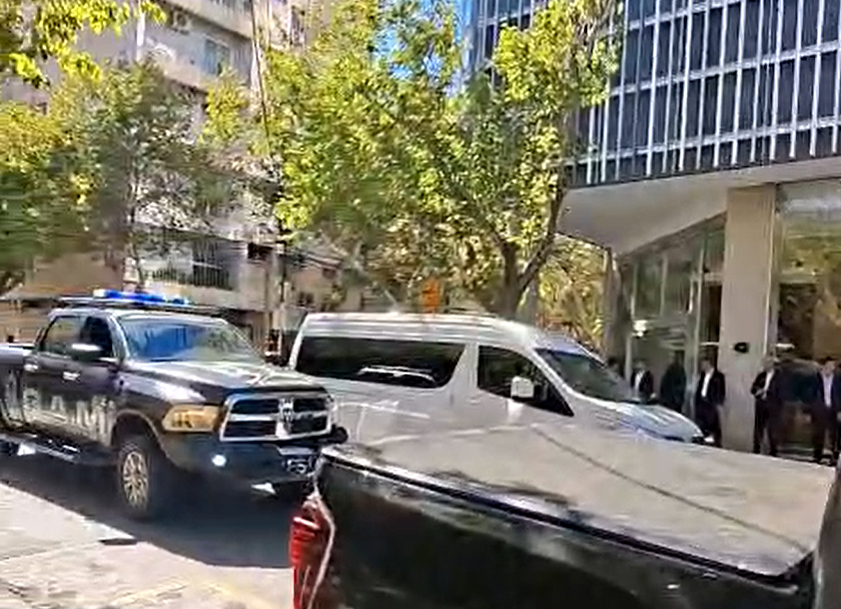 Orrego recibe en Casa de Gobierno a delegación de la Unión Europea que llegó a San Juan
