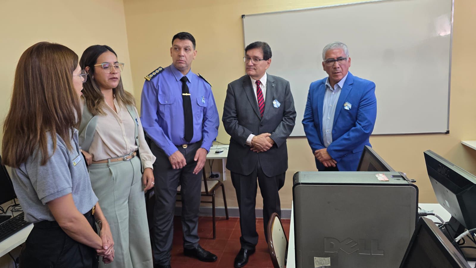 Penal de Chimbas: con computadoras donadas por la Corte, habilitaron la sala de formación universitaria
