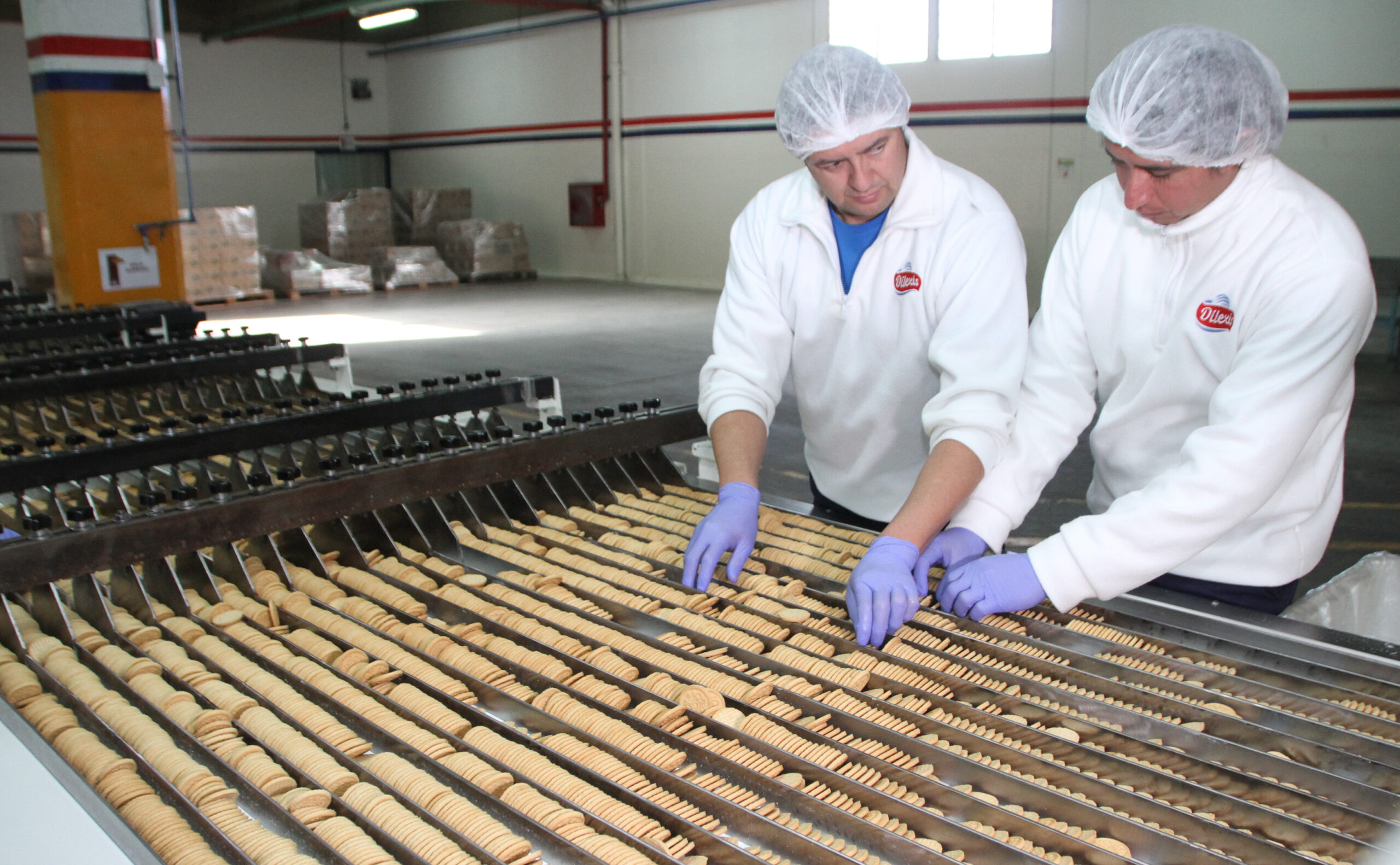 Rumores desmentidos: el Gobierno provincial confirmó que la fábrica de galletitas sigue operativa