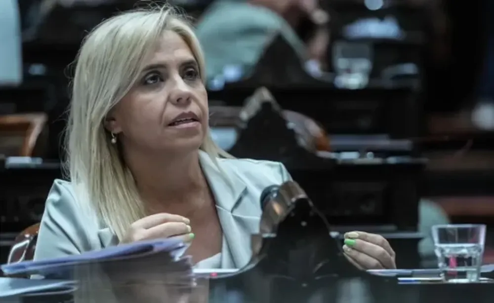 Nancy Picón desmintió viajes financiados por una empresa minera y denunció “campaña sucia” de cara al 2027