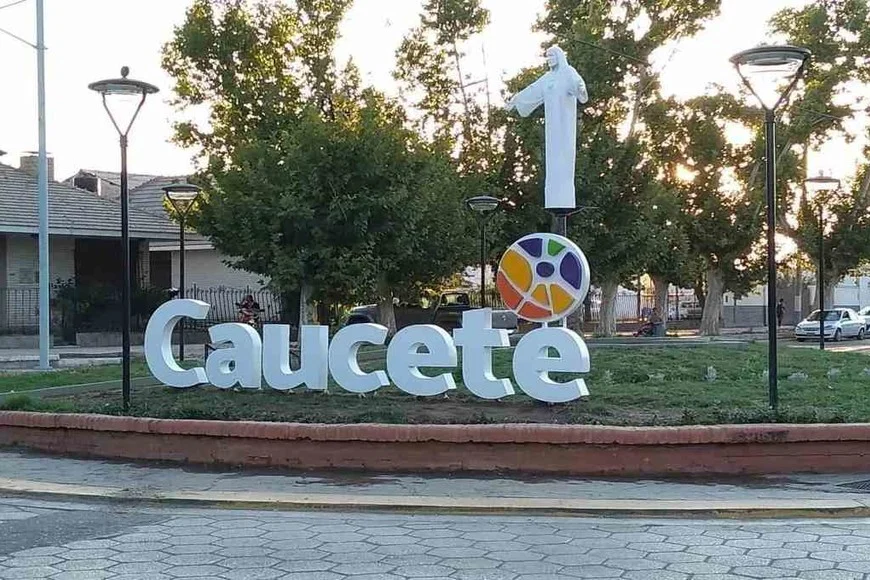 Apagón masivo en Caucete por una falla en la red eléctrica durante la lluvia de esta madrugada