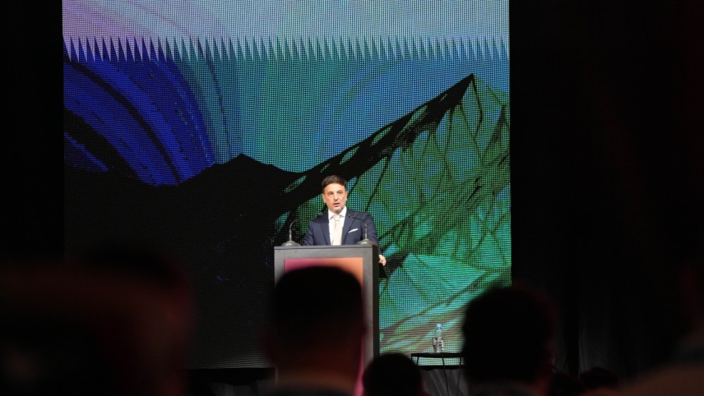 El ministro de Minería pidió a las empresas “avanzar rápido” y con confianza