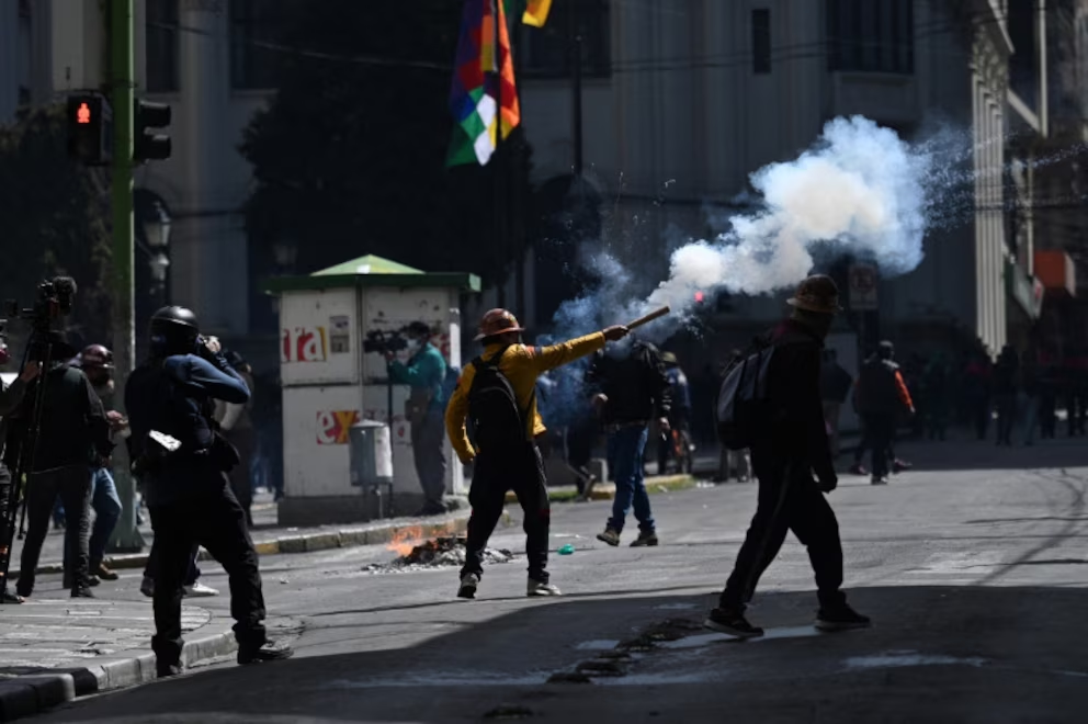 Bolivia: suman 51 los bloqueos y los campesinos de La Paz convocan a una marcha hacia el Palacio de Gobierno